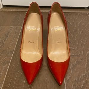 Christian Louboutin So Kate Pumps; patent leather; size 38